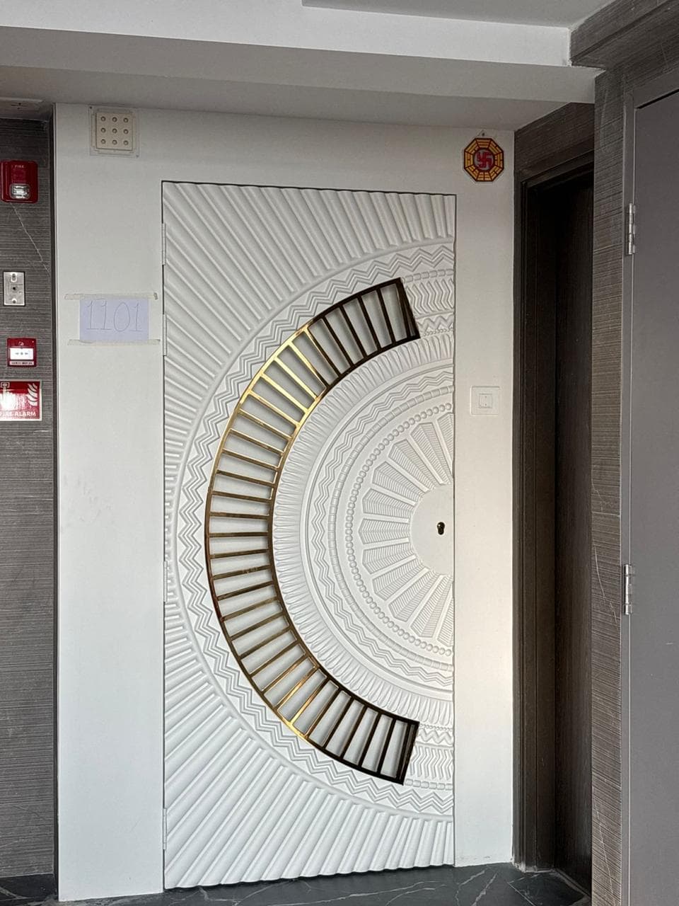 Main door and Safety door